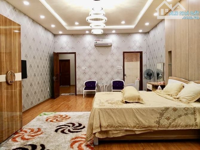 🕌BIỆT THỰ HẢI CHÂU gần vòng xoay 30/4 🕌 220m2 🏖️ Trung tâm - Nội thất hiện đại, cao cấp