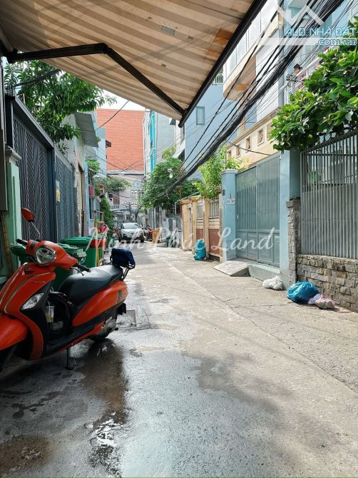 Bán nhanh CHDV 23 phòng - Trần Xuân Soạn - 115m2 - 5 tầng BTCT - SHR