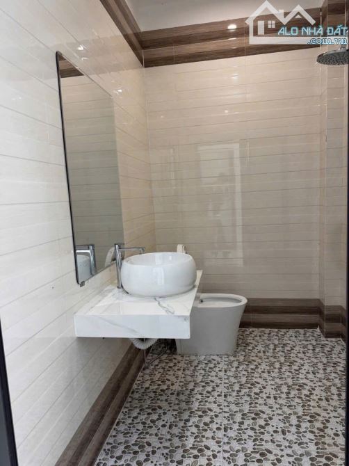 BÁN GẤP NHÀ 3 TẦNG 55M² – TRỤC KINH DOANH SẦM UẤT KIM CHUNG, ĐÔNG ANH