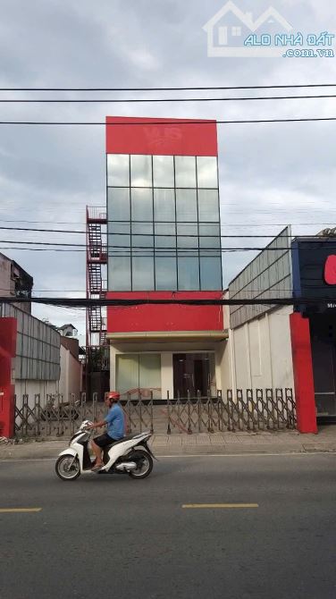 Bán nhà 5 tầng 6.3x40m giá 32 tỷ Đường Tô Ký