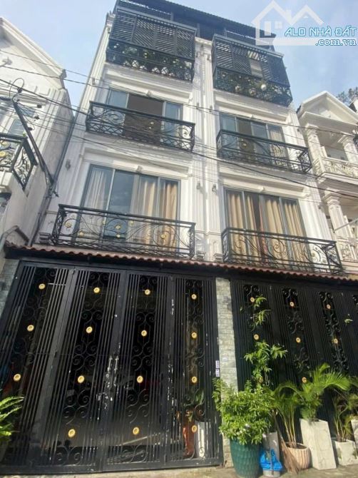 SIÊU BIỆT THỰ 4 TẦNG 2 CĂN RIÊNG BIỆT LÂM THỊ HỐ TCH VỪA Ở VỪA KINH DOANH