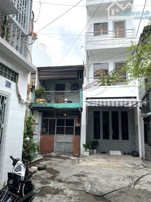 Nhà quận 10, đường Vĩnh Viễn, 3 tầng, DT: 33m2, giá 4.x tỷ