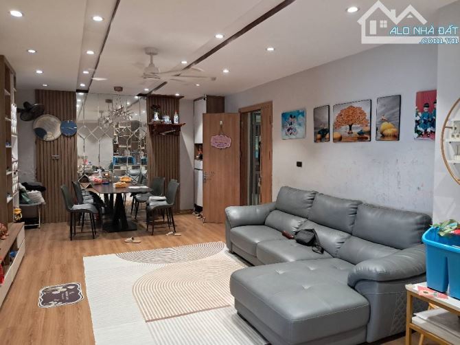 Bán căn hộ 3 ngủ  tòa Intracom 1 Trung Văn DT 118m giá 6,5 tỷ