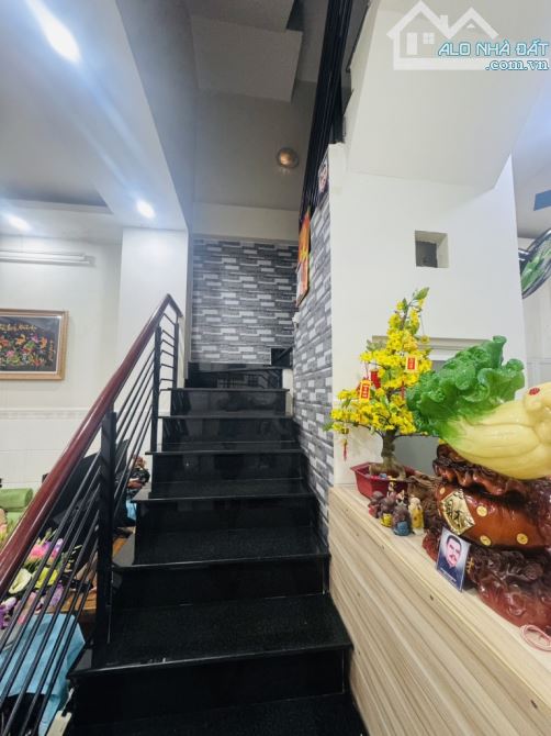 🏡 NHÀ 3 TẦNG MỚI ĐẸP – GẦN MẶT TIỀN, AEON TÊN LỬA