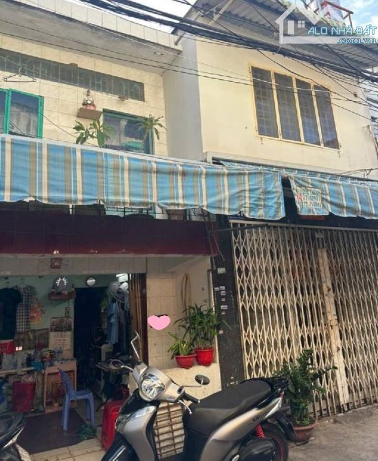 Bán nhà 2 tầng, 70m2, ngang khủng 7m, Xe hơi vào nhà, ngay Phùng Tá Chu, Aeon, hơn 5 tỷ