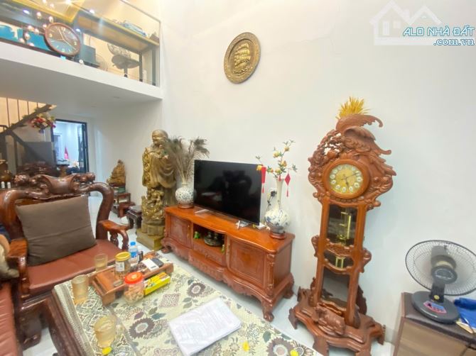 Bán nhà Tân Xuân, Bắc Từ Liêm, 37m2, C4, mặt tiền 3m, giá 6.19 tỷ