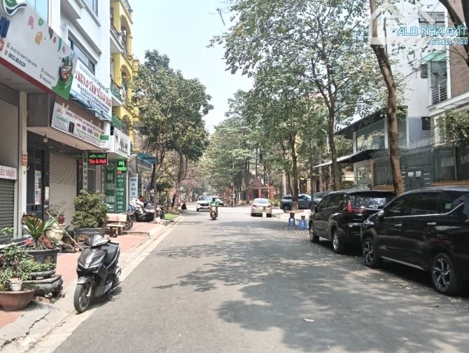 PHÂN LÔ Nguyễn Cơ Thạch nhà đẹp 35m2*6T kinh doanh, gần ôtô 2 thoáng ở ngay 9.6 tỷ