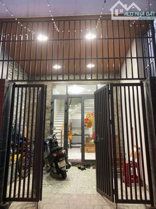 🏡 NHÀ 3 TẦNG FULL NỘI THẤT HẢI CHÂU – KIỆT Ô TÔ NÚI THÀNH – THU 11TR/THÁNG – CHỈ 5.X TỶ