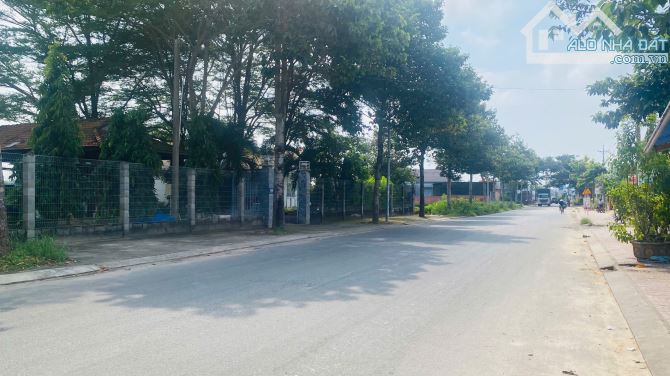 Chủ Ngộp Bán 5,5x23m (126,5m2) Mặt tiền Đinh Bộ Lĩnh - Phước Hội - Lagi - Sổ Hồng Riêng