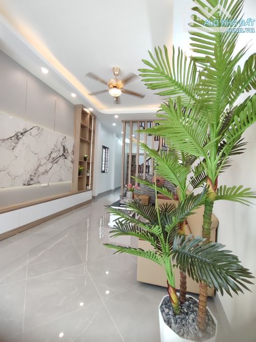 Nhà cực đẹp xem là mê gần 50m2 ô tô đỗ cửa chỉ hơn 6₫