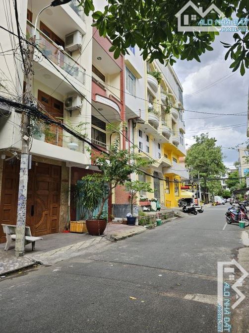 GIẢM GẤP 999!!! B.ÁN NHÀ KHU VIP Phan Văn Trị, Bình Thạnh, 52m2, 4 tầng BTCT, gần Đại Lộ P