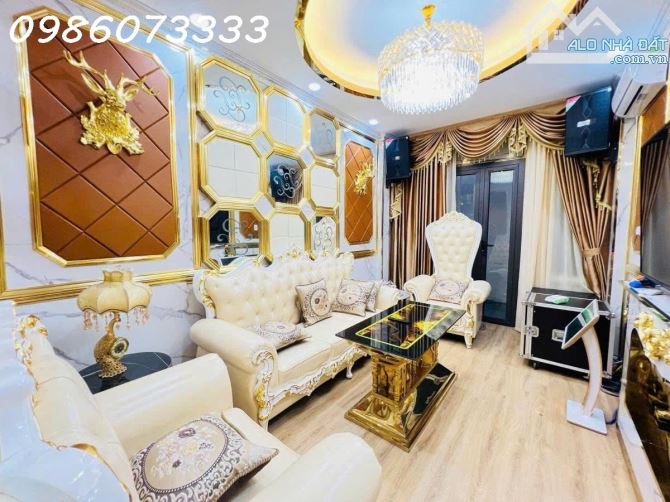 Đặng Tiến Đông 67m 5 tầng 13.88 tỷ ô tô đỗ cổng vip