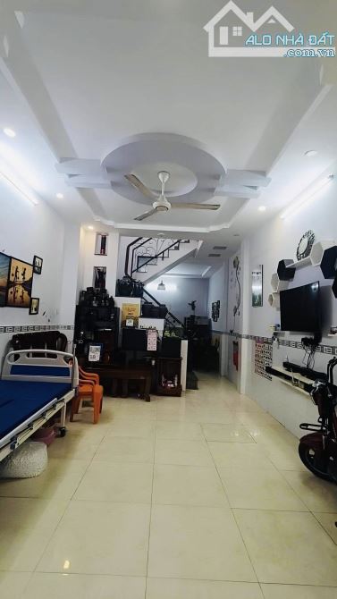 Bán nhà Văn Phú, Hà Đông, 5 tầng, hi.ếm trong tầm hơn 7 tỷ – vị trí đắc địa, tiện KD