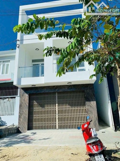Hot +hiếm +giảm giá nhà 3 lầu sổ đỏ 90m2 mặt 5m đại lộ VõNguyênGiáp 60m kd đắc địa 8 tỷ