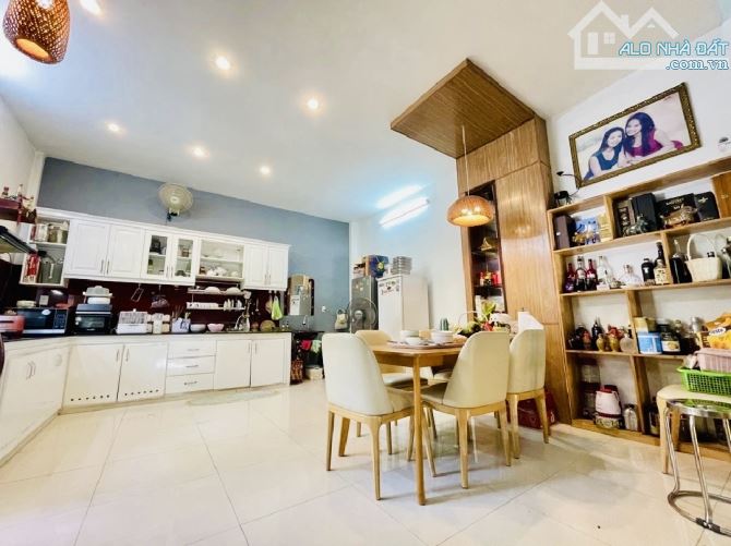 💥BIỆT THỰ 3 TẦNG GÓC 2 MẶT TIỀN – HÒA CƯỜNG BẮC – 100M2 NGANG 5M5 – GIÁ CHỈ 12.2 TỶ 🍀🌹