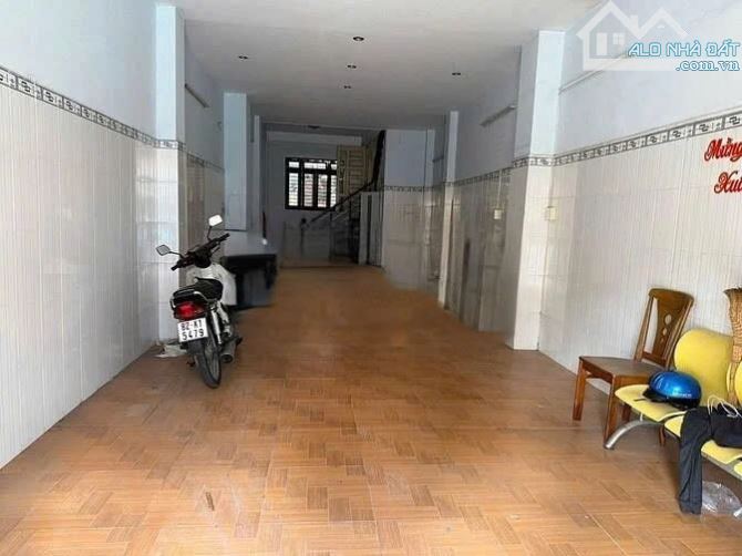 Nhà cho thuê mặt tiền đường Thống nhất 4x15m 3L