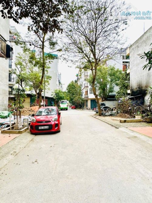 1.	Bán Liền Kề DV Hàng Bè – Mậu Lương 50m², MT 4m, Nhà C4 – Giá Đầu TưƠi