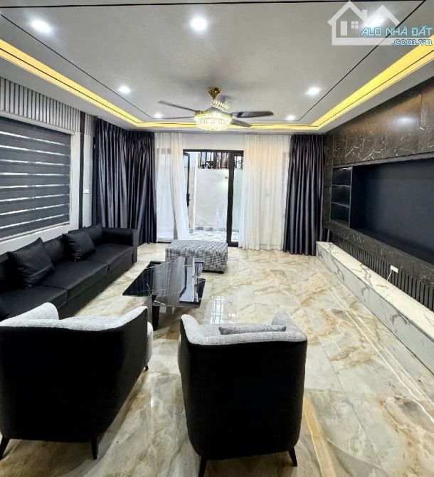 Ngõ OTO, Cầu Am, Vạn Phúc, Hà Đông 48m x 5 tầng THANG MÁY 12,3 tỷ