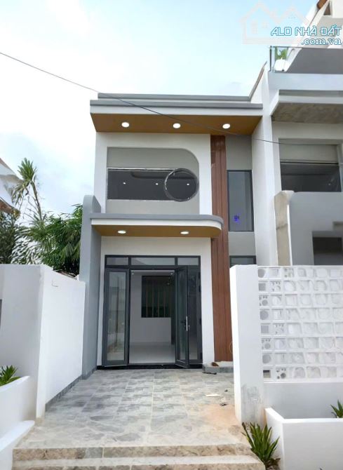 BÁN NHÀ GÁC LỬNG GẦN CÂY XĂNG ĐỨC HƯNG - GIÁP PHƯỜNG TÂN PHONG - 1ty690