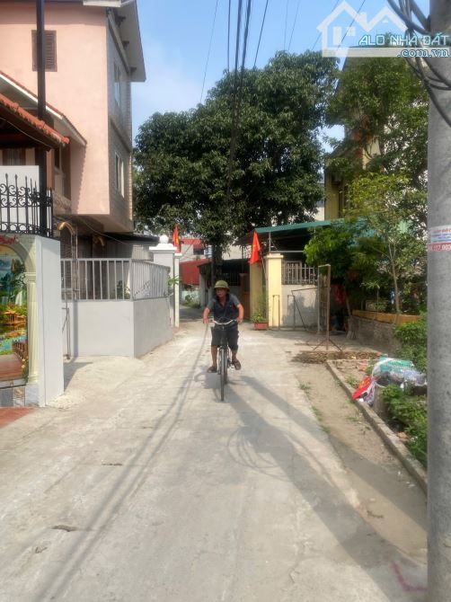 bán nhà 4 tầng mới xây,gần quốc lộ 23, gần võ nguyên giáp đi cầu nhật tân chỉ 5 phút