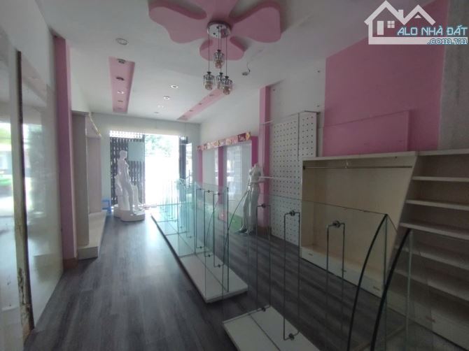 Cho thuê mặt bằng đường Phạm Văn Thuận gần Coop Mart