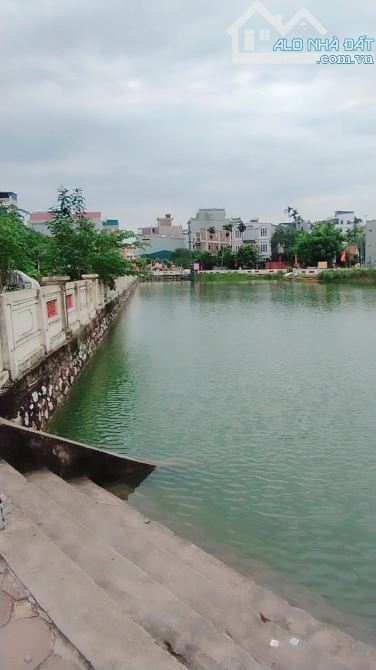Bán đất View hồ, vỉa hè, kinh doanh, Lai Xá, 77m2,mt6m, xây tòa cực đẹp, giá hơn 12 tỷ.