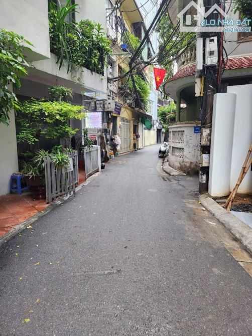 Bán nhà Xuân Diệu, Tây Hồ — 50m² x 5T, MT 4.2m, lô góc ô tô qua nhà — 20.8 tỷ (TL)