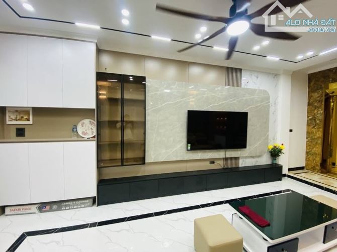 BÁN NHÀ MỚI – 43M - 9.X Tỷ GẦN CHỢ NGỌC THỤY, LONG BIÊN – TRUNG TÂM SẦM UẤT 🔥 🏠 43m², 6