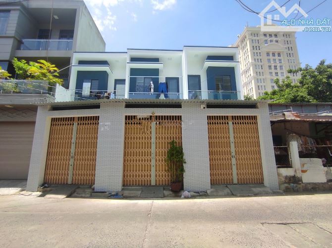 BÁN NHÀ KÍCH THƯỚC ĐẸP [ 10 x 10 ] 100m2 HẺM Ô TÔ ĐẾN 5m ĐƯỜNG LÊ LỢI GIÁ CHỈ 6t