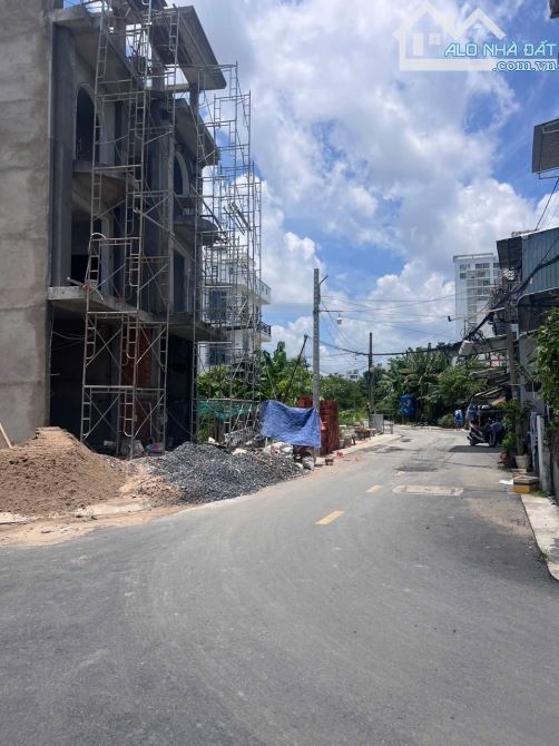 Bán lô đất đẹp ,đường xe hơi tránh .Huỳnh Tấn Phát,Nhà Bè.Giá 4.85 tỷ.