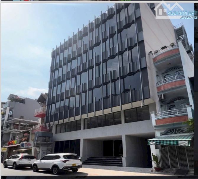 Bán nhà Mặt tiền Nguyễn Duy Trinh, Quận 9, TP.Thủ Đức- 3500m2 đất - 1 Hầm 5 Tầng - 150 tỷ