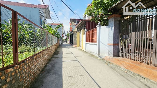 CÁCH TRỤC CHÍNH KINH DOANH 100M - CÁCH QUỐC LỘ 2 700M - CÁCH SÂN BAY NỘI BÀI HƠN 1KM