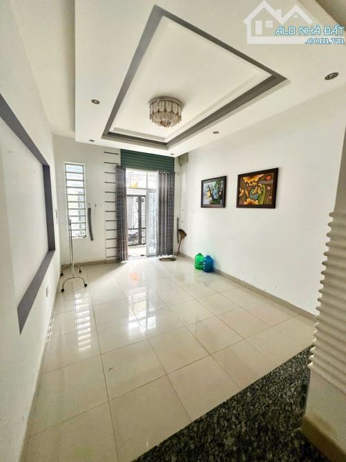 – Cho thuê nhà hẻm Dasu, đường Lương Văn Can, TP. Vũng Tàu 12tr