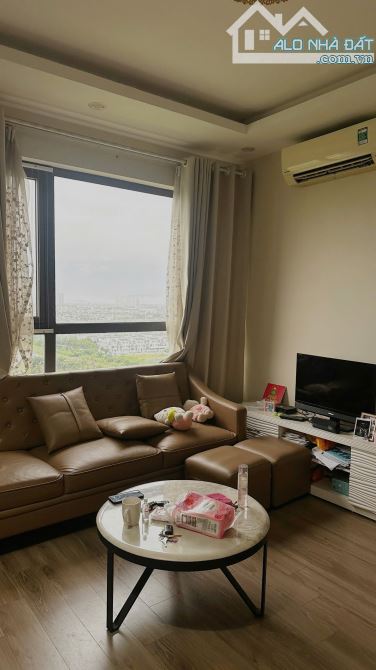 Cho thuê chcc Báo nhân dân toà D mới dt 55m 2pn 1vs full đồ