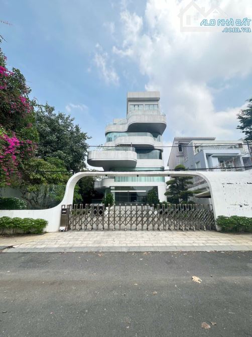 CĂN BIỆT THỰ KHU COMPOUND RẺ NHẤT NGUYỄN VĂN HƯỞNG. 160M2 (10X16M) - 4 TẦNG