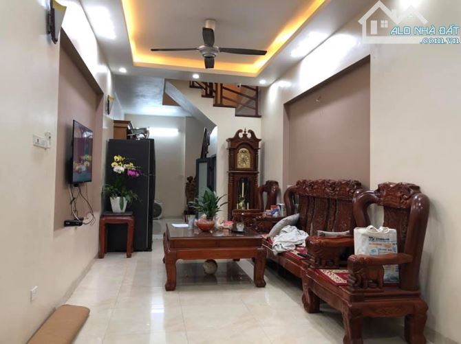 Bán nhà Trần Phú Hà Đông, hai mặt thoáng trước sau, ba bước ra phố, 55m2, hơn 10 tỷ