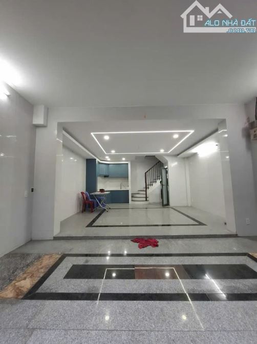 MT Lê Sát, 4 tầng mới, ngang 5.3m, Ở và KD đỉnh, giá 8.35 tỷ TL