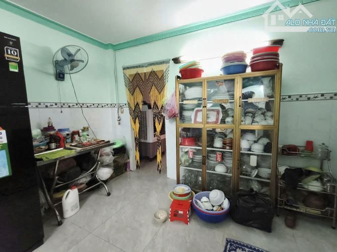 Quận 6 nở hậu 79m2 - hai tầng BTCT hẻm thông giá chỉ 5 tỷ hơn.