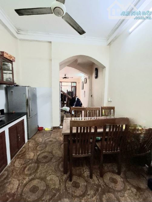 Bán nhà 3 tầng 40m² Phú Lãm – Hà Đông Diện tích 40m², xây 3 tầng chắc chắn, thiết kế hợp l