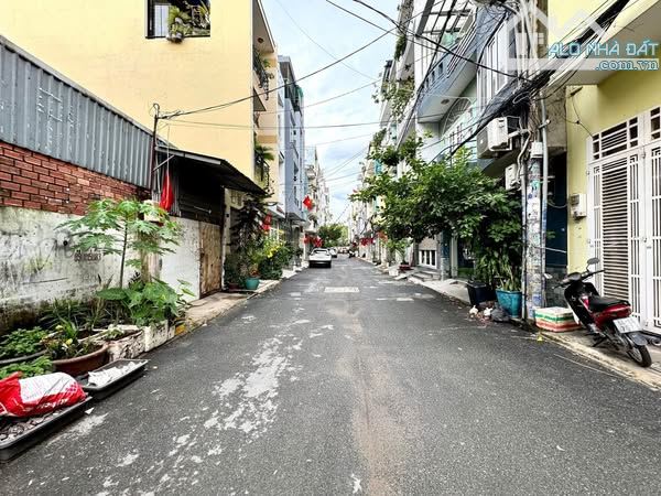 Nhà Hẻm Ôtô Đường Nội Bộ Phan Văn Trị Quận Bình Thạnh Phường 11 Cũ.