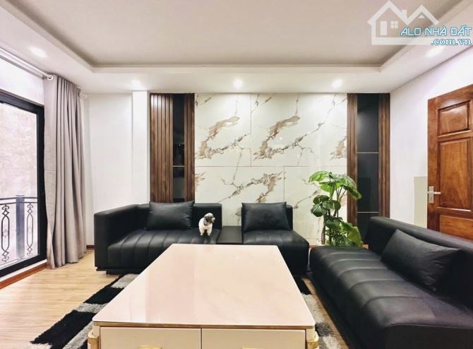 🟢Nhỉnh 9 tỷ. Nhà đẹp Nguyễn Cơ Thạch - 6 tầng - gần ô tô - bãi ô tô 20m - dân trí cao