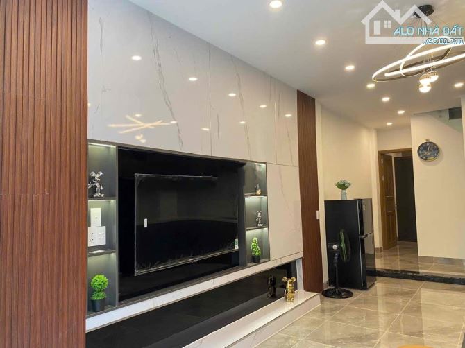 📌📌📌LÀM VIỆC TRỰC TIẾP GIÁ TỐT !!!nhà nguyên căn 2 tầng Nguyễn Văn Linh