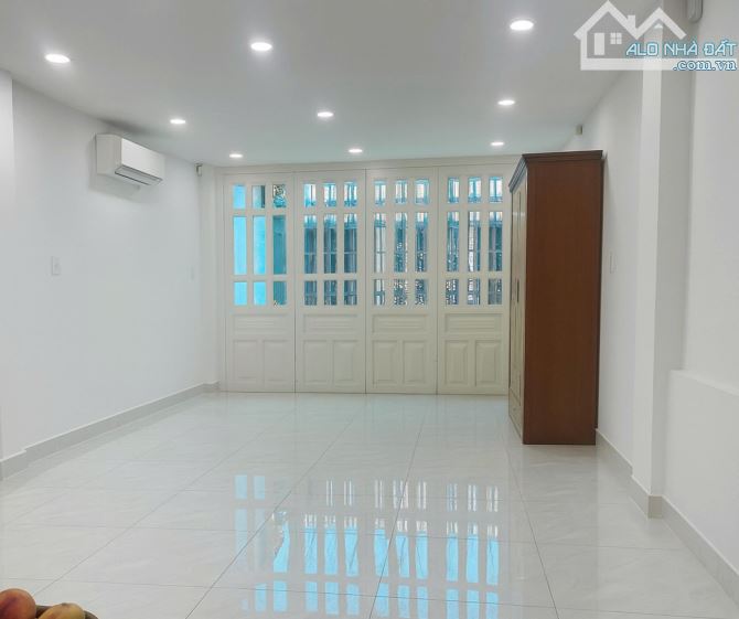 4x17m, 4 tỷ hơn, Đường Bùi Quang Là Gò Vấp, sát nhà ga T3