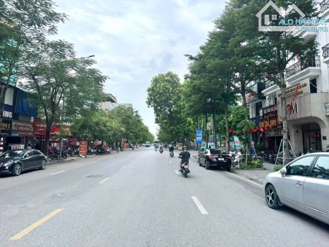 BÁN TÒA NHÀ MẶT PHỐ XUÂN LA, TÂY HỒ - 267M² x 9T CÓ HẦM -DÒNG TIỀN 400TR/TH - GIÁ 215 TỶ
