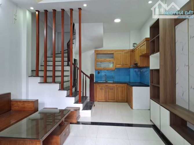 Bán gấp nhà đẹp 5 tầng full nội thất Tứ Hiệp, Thanh Trì.