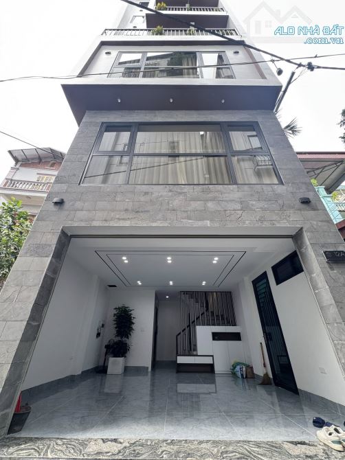 Gara ô tô 6T thang máy Phố Trạm gần cầu Vĩnh Tuy hơn 11 tỷ full nội thất ở ngay - 10