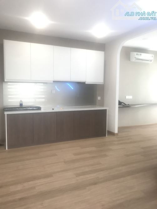 Bán căn Officetel Central Premium, 854 Tạ Quang Bửu, Phường 5, Quận 8.  🏡: 1PN - 1WC - 10