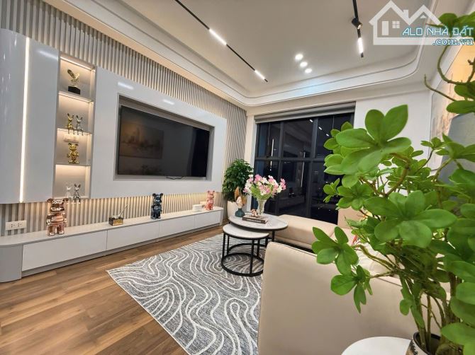Chung cư goldmark 2 ngủ, 2 vệ sinh, full nội thất ở luôn - 10