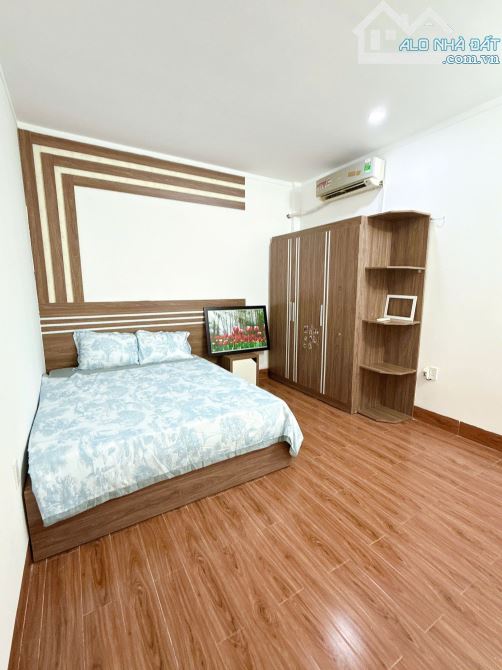 Nhà Mặt Tiền đường A12 Phạm NGũ Lão - 5.8x32m có 2 phòng ngủ tầng dưới - 10