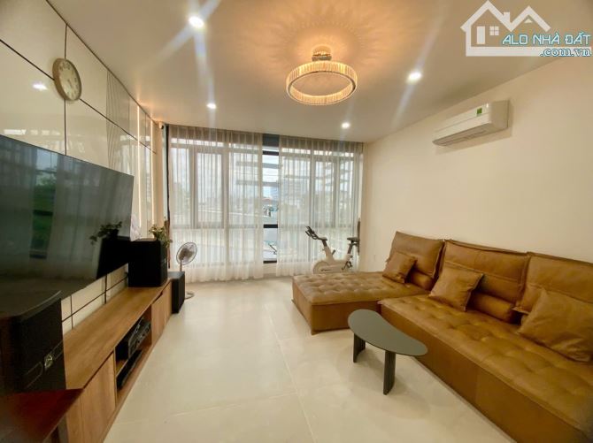 Siêu phẩm Tân Phú, Nhà 74m2, 4 tầng, để ô tô trong nhà, Giá 8.8 tỷ TL - 10